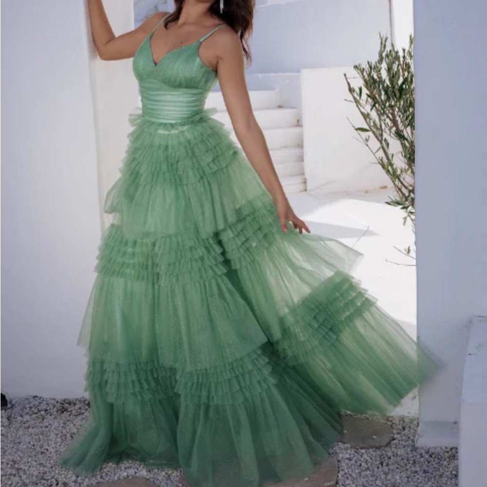 eurekagowns Style 9888 in Sage 3XL (size 18)